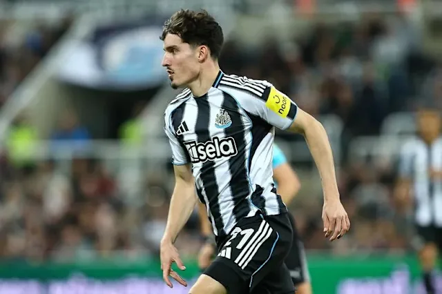 Arsenal viser interesse for Tino Livramento før sommerens transfervindue